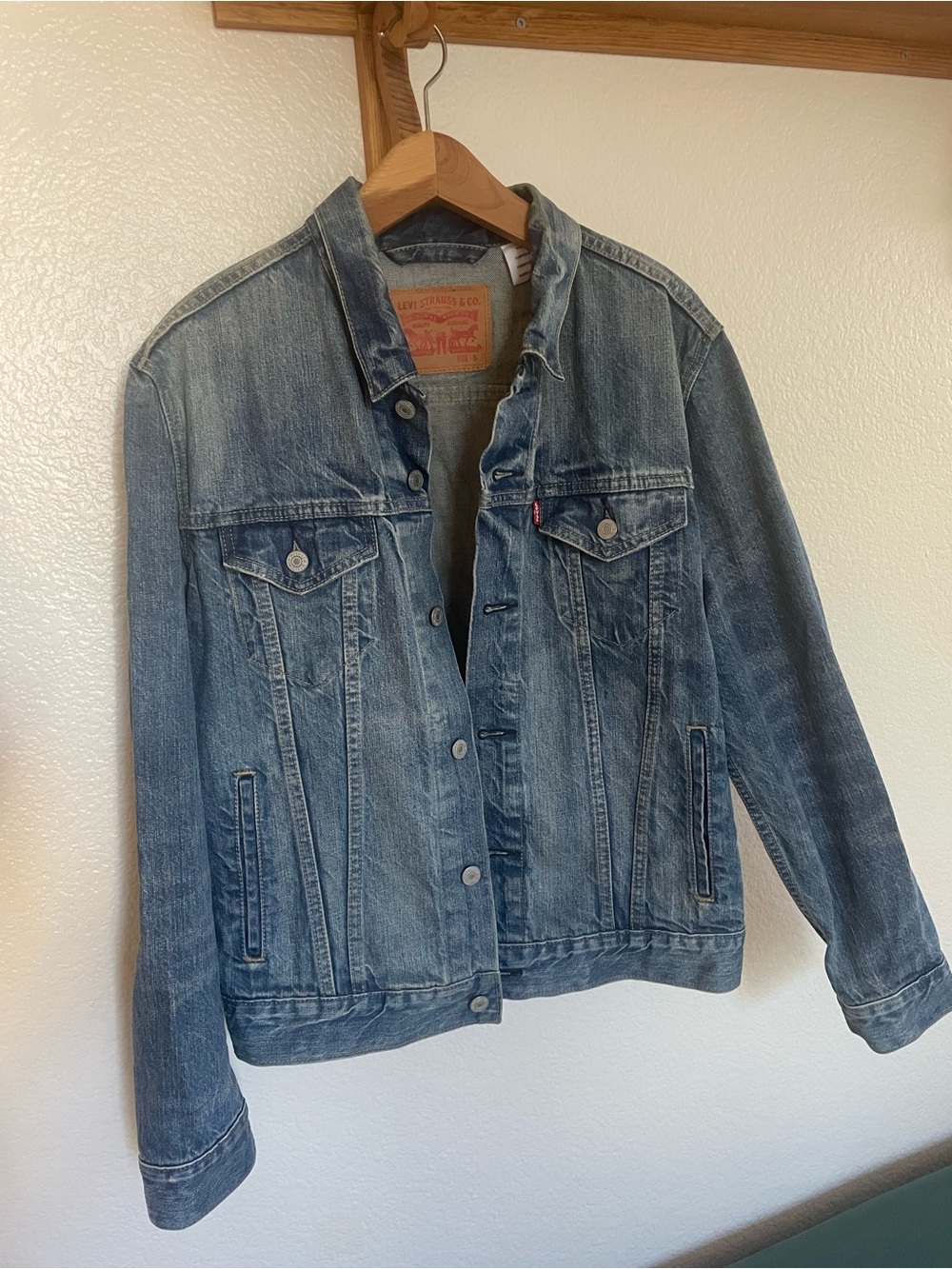 Men’s Levi's Light Blue Washed Denim Jacket
